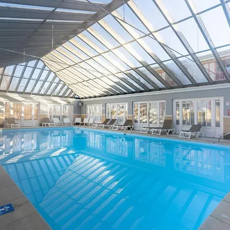 Apartment Very 6 Person With Swimming Pool Tennis Court And Car Park 202