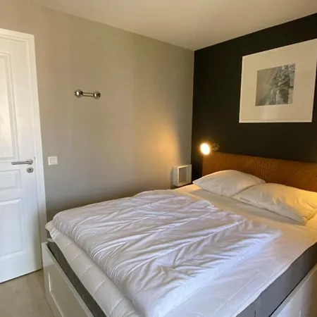 Tres Bel Appt 6 Pers Avec Piscine Sauf Janvier Tennis Et Parking 202 *