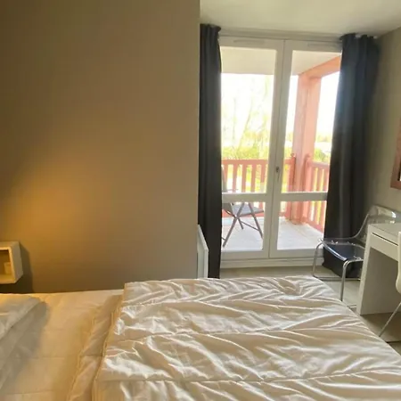 Very 6 Person With Swimming Pool Tennis Court And Car Park 202 Apartment *